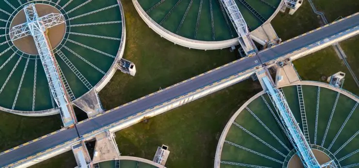 Station d’épuration collective et bassins de traitement