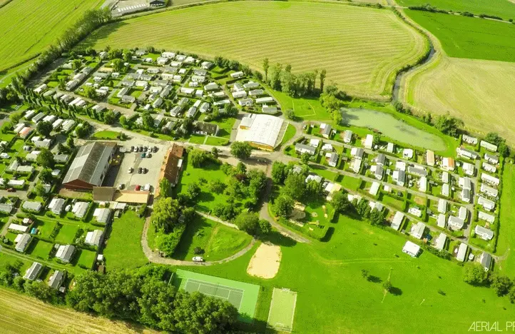 vue aérienne du camping du Tarteron