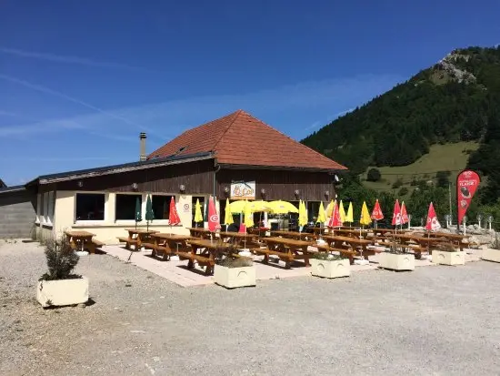 la terrasse du restaurant dans l'Isère
