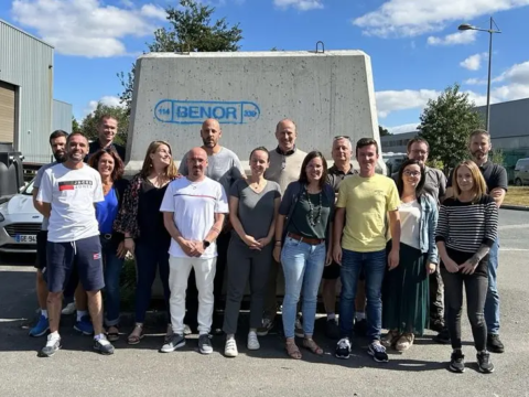 l'équipe du concessionnaire aquarana