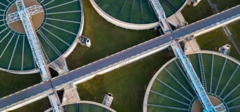 Station d’épuration collective et bassins de traitement